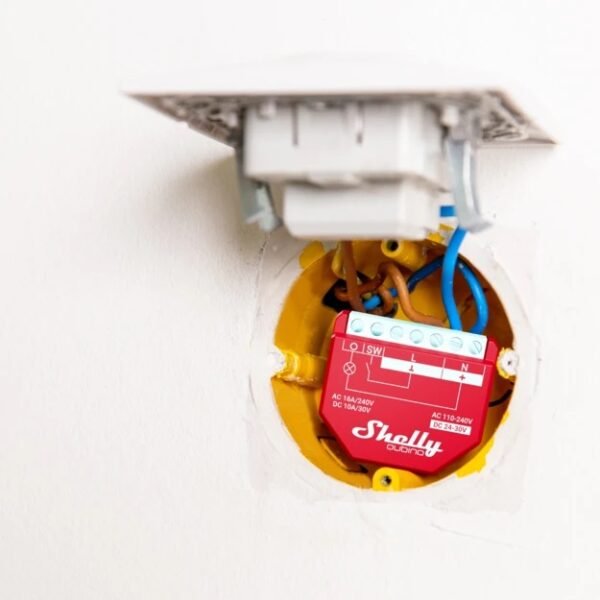 Shelly Plus 1PM – Relè Intelligente 16A AC/DC WiFi/Bluetooth con Monitoraggio dei Consumi - immagine 2